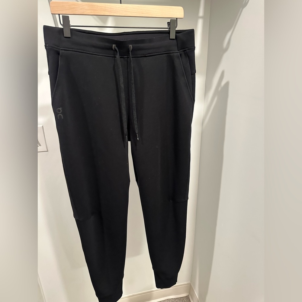 On Running women’s Black Jogger Pants